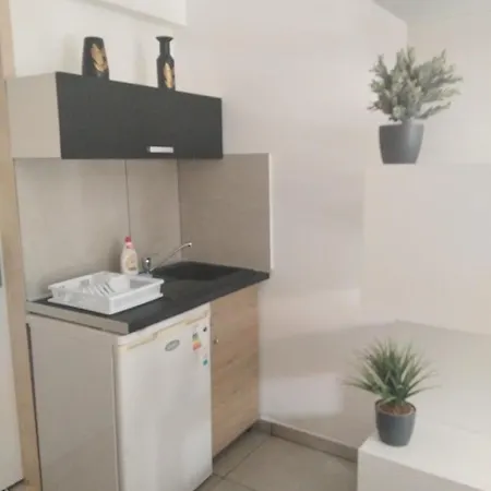 Apartment Alexandra Belvarosi Studio Apartman Keszthely